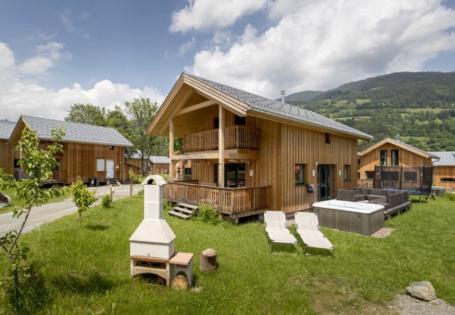 Huis in St. Georgen am Kreischberg - Superior Chalet # 8 met IR-sauna & whirlpool