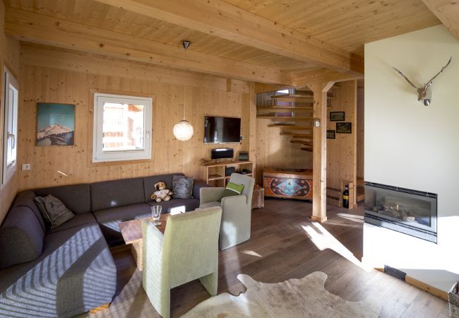 Huis in St. Georgen am Kreischberg - Chalet # 15 met 3 slaapkamers, sauna & whirlpool