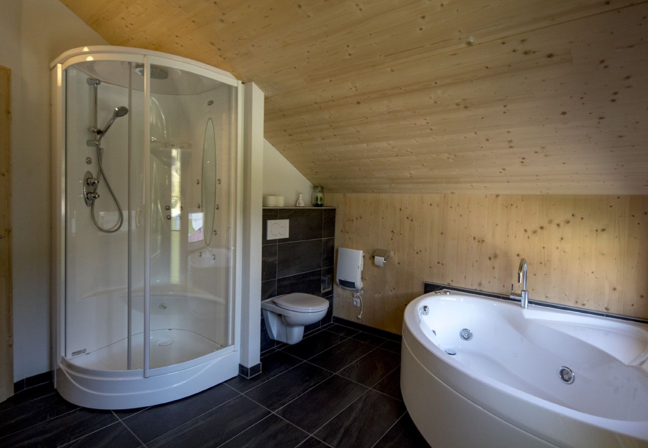 Huis in St. Georgen am Kreischberg - Chalet # 14a met 4SK, IR-sauna & whirlpool