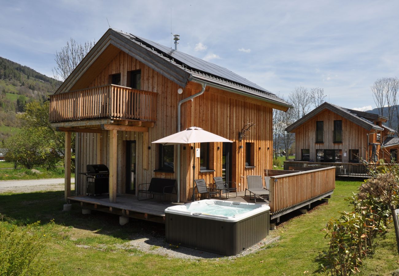 Huis in St. Georgen am Kreischberg - Chalet # 58 met 2 SK, IR-sauna & whirlpool