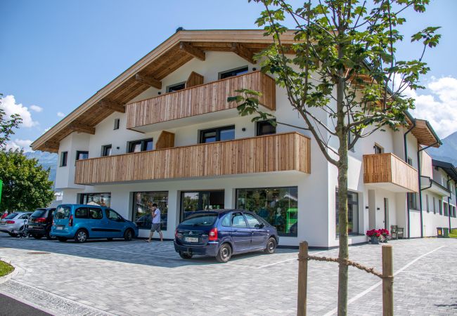 Appartement in Zell am See - Tevini Boutique Suites - Apartment Air, Balkon