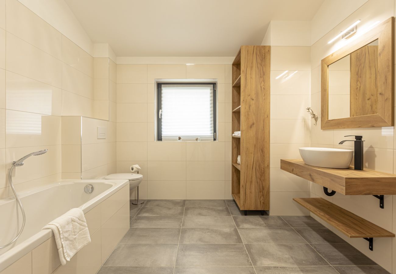 Huis in Inzell - Chalet met sauna & zomerbad voor 10 personen